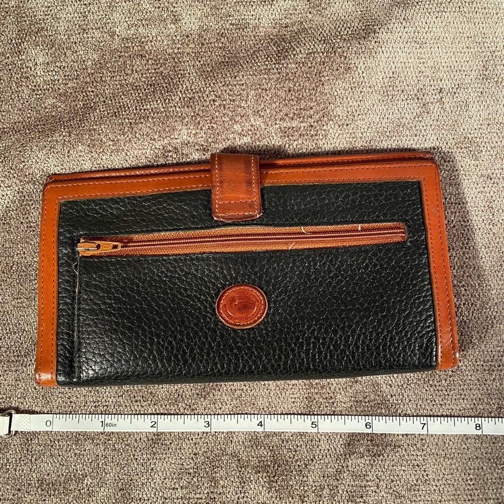 Dooney & Bourke black and tan wallet